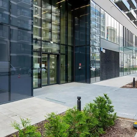 Prymasa Tysiąclecia Business Centre By Renters *