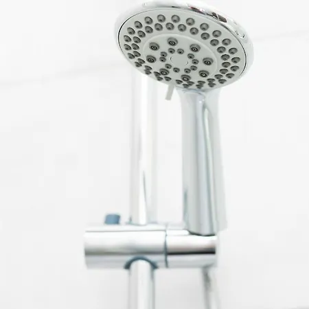 Prymasa Tysiaclecia Business Centre By Renters