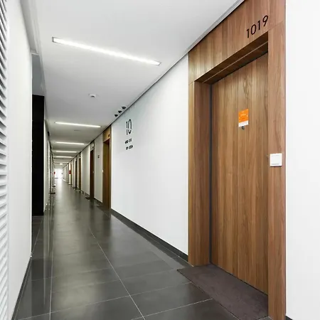 Apartment Prymasa Tysiaclecia Business Centre By Renters *