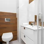 Appartamento Prymasa Tysiaclecia Business Centre By Renters Varsavia